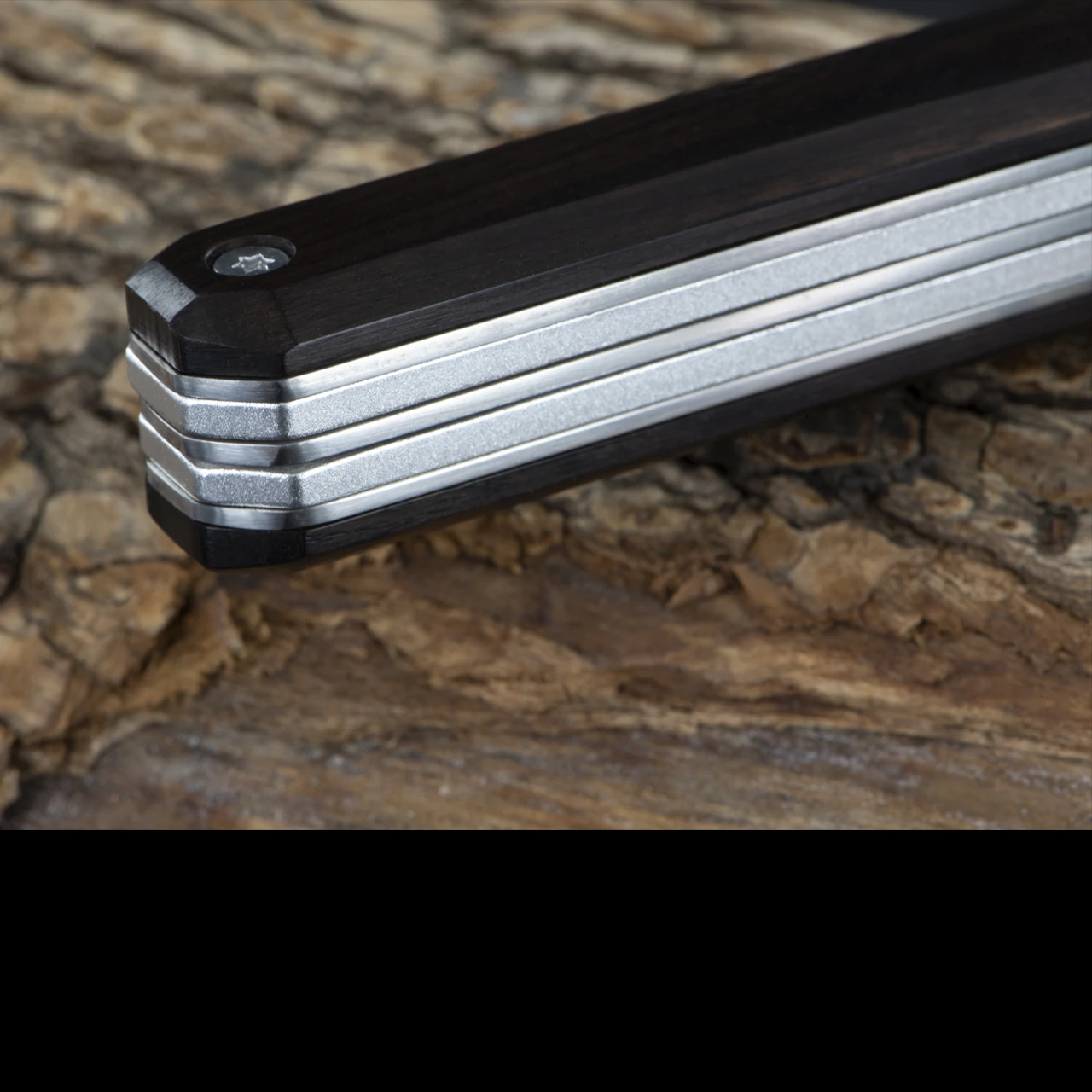 Akinod 12H34 Magnetic Cutlery Set Ebony 3 Akinod 12H34 Magnetic Cutlery Set Ebony - Image 3