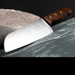 Victorinox Wood Santoku -Outdoor Equipment Store BMC 6852017G 41152.1646736135.1280.1280 99536.1651673759