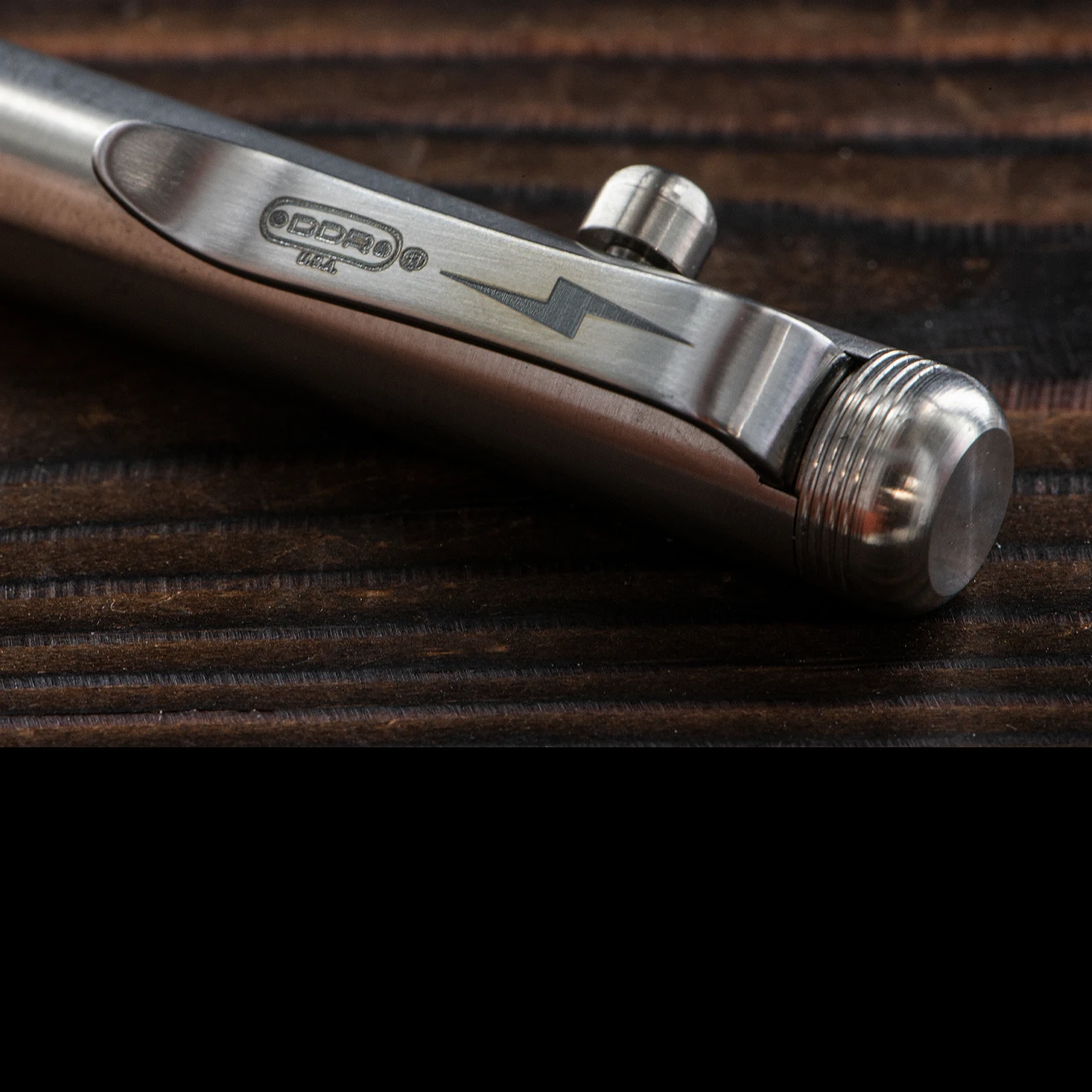 Darrel Ralph Thunderbolt Go Satin 1 Darrel Ralph Thunderbolt Go Satin