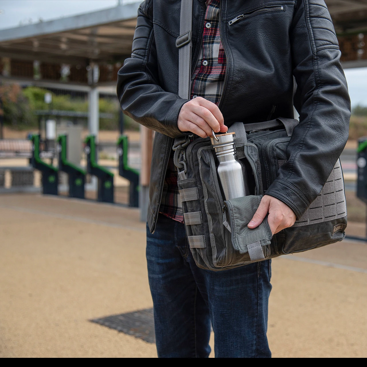 Magforce Recruit Briefcase Waxed Canvas 20 Magforce Recruit Briefcase Waxed Canvas - Image 20