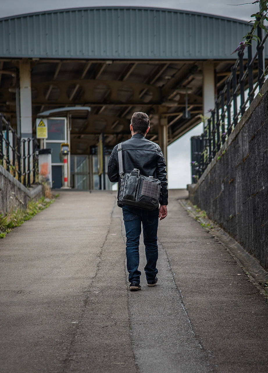 Magforce Recruit Briefcase Waxed Canvas 3 Magforce Recruit Briefcase Waxed Canvas - Image 3