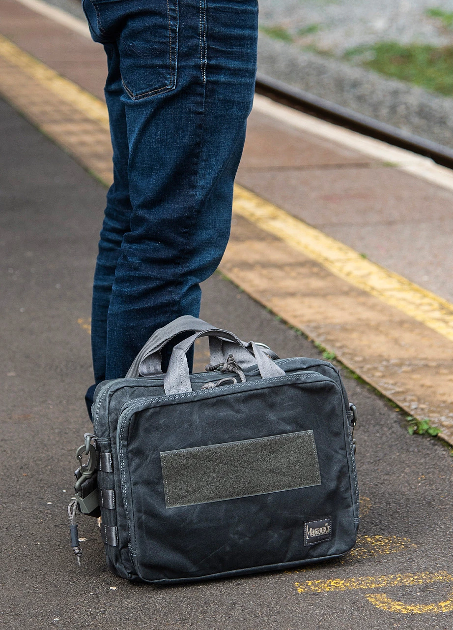 Magforce Recruit Briefcase Waxed Canvas 5 Magforce Recruit Briefcase Waxed Canvas - Image 5