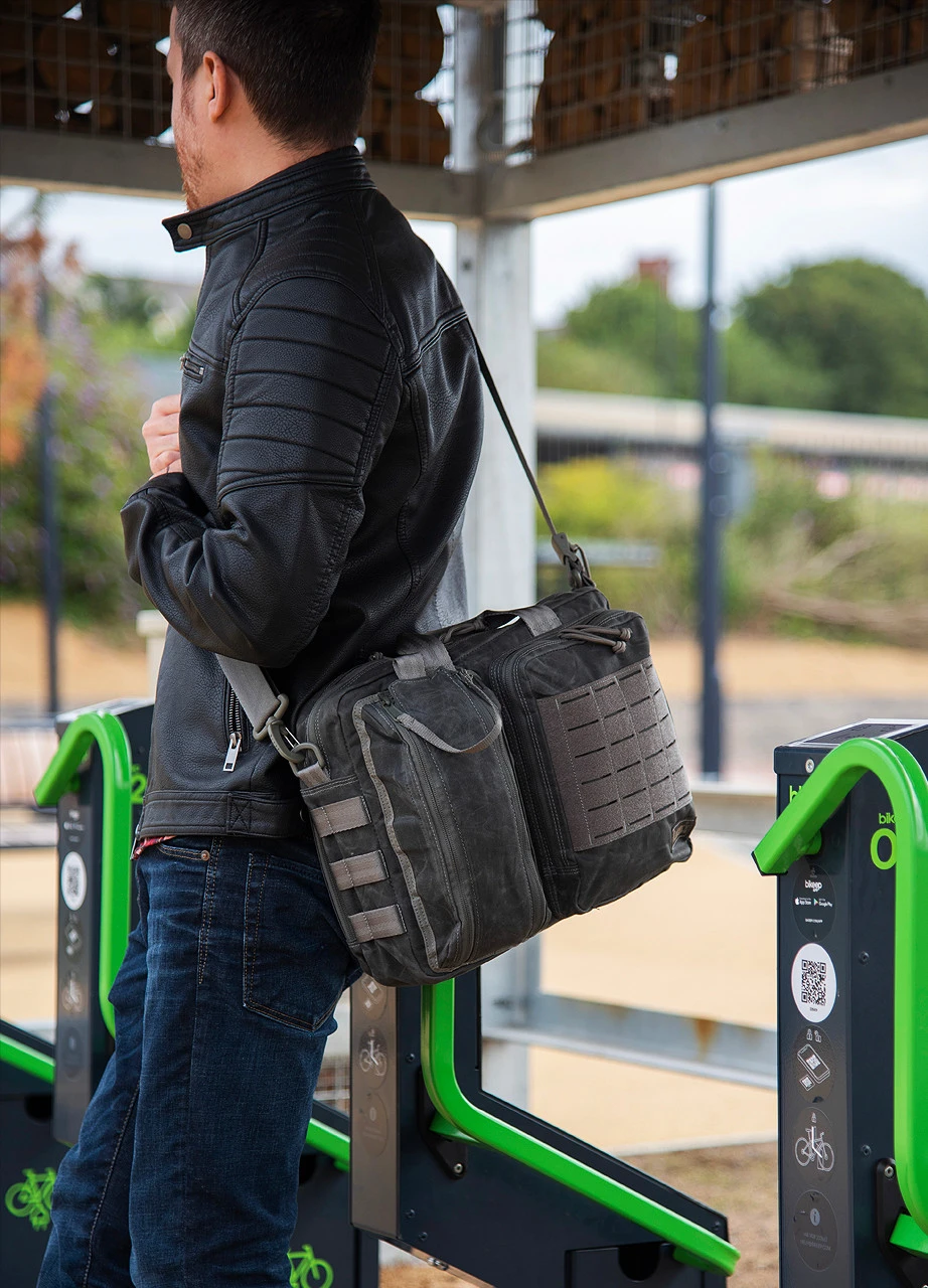 Magforce Recruit Briefcase Waxed Canvas 16 Magforce Recruit Briefcase Waxed Canvas - Image 16