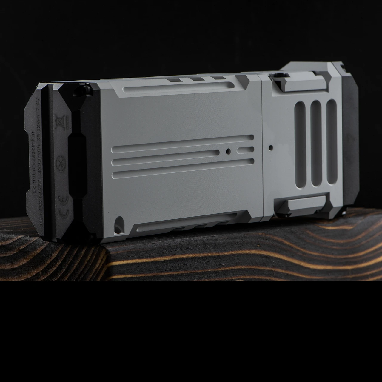 Wuben X1 Falcon Flashlight 4 Wuben X1 Falcon Flashlight - Image 4