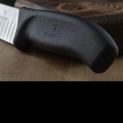 Victorinox Swiss Classic Slicing Knife 5 Victorinox Swiss Classic Slicing Knife -Outdoor Equipment Store slicing2 44915.1648462957