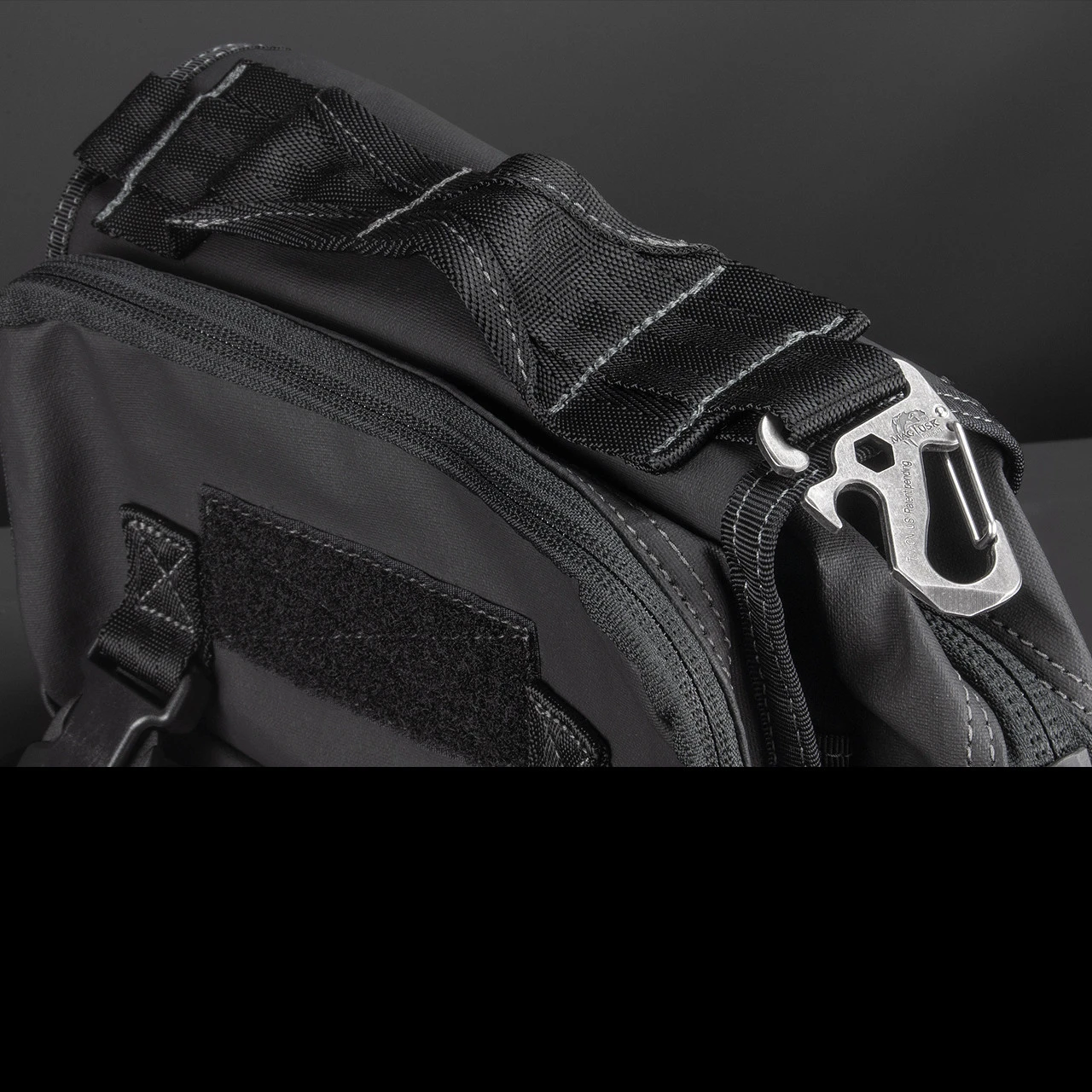 Magforce Survivor 500D Waterproof Shoulder Bag 2 Magforce Survivor 500D Waterproof Shoulder Bag - Image 2