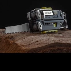 Leatherman Signal -Outdoor Equipment Store wit lt700bldet3 31458.1587418991